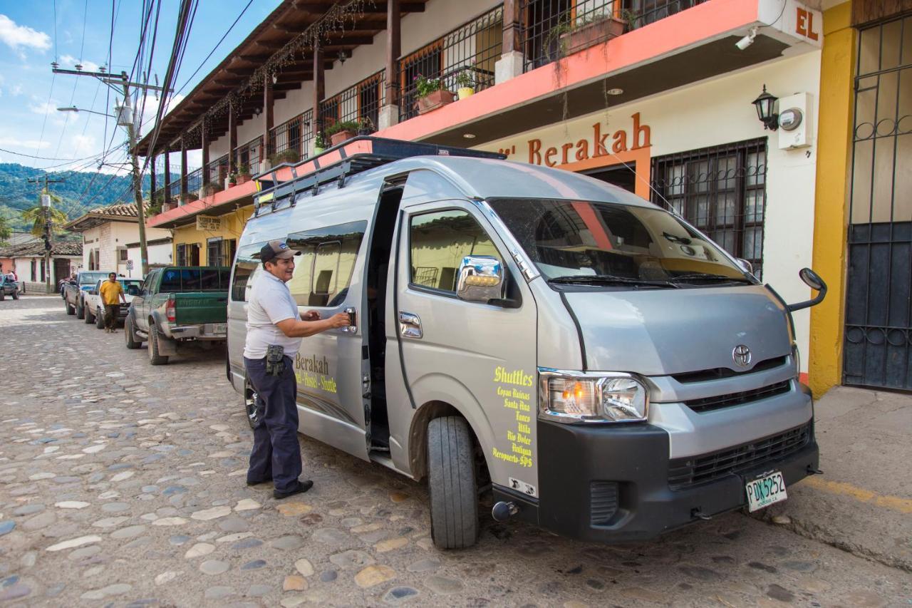 Berakah B&B- Central Park Copán エクステリア 写真