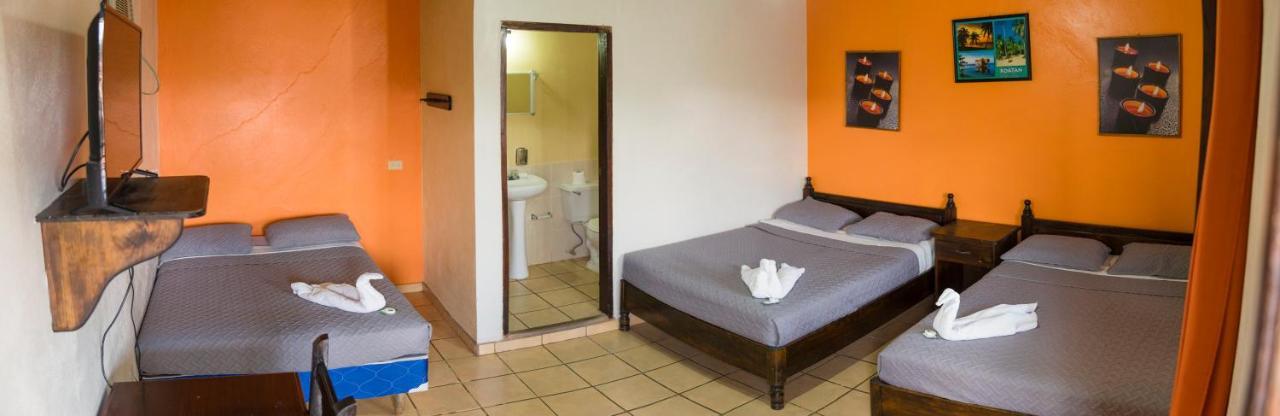 Berakah B&B- Central Park Copán エクステリア 写真