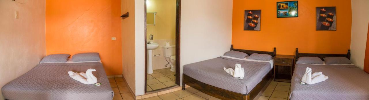 Berakah B&B- Central Park Copán エクステリア 写真
